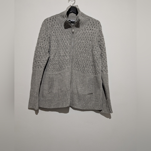 NorthStyle Sweaters - NorthStyle Gray Knit Sweater